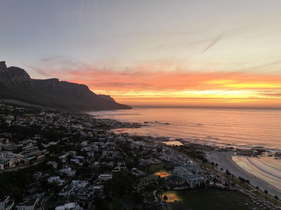 11 Bedroom Property for Sale in Camps Bay Western Cape